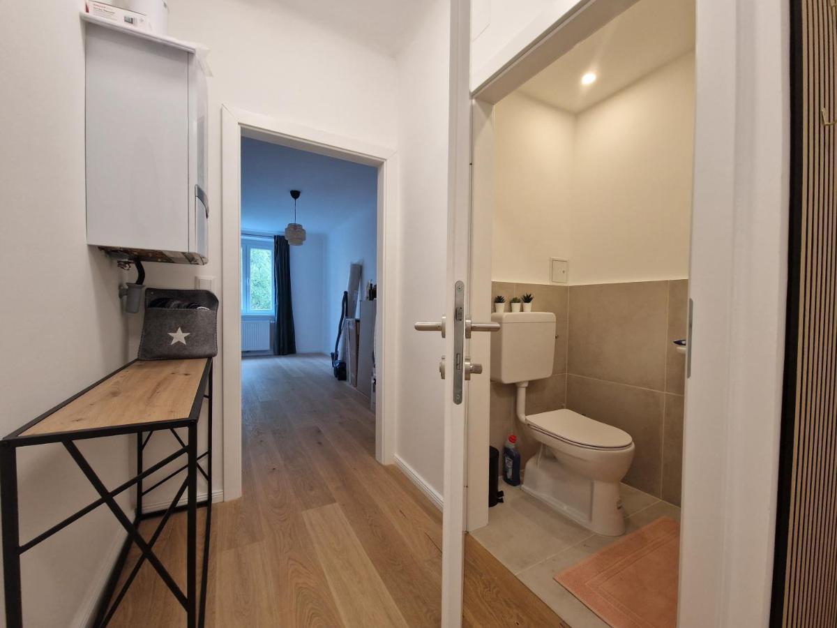 Apartament Feelhome-donau-6 Gaeste-wifi-smart Tv