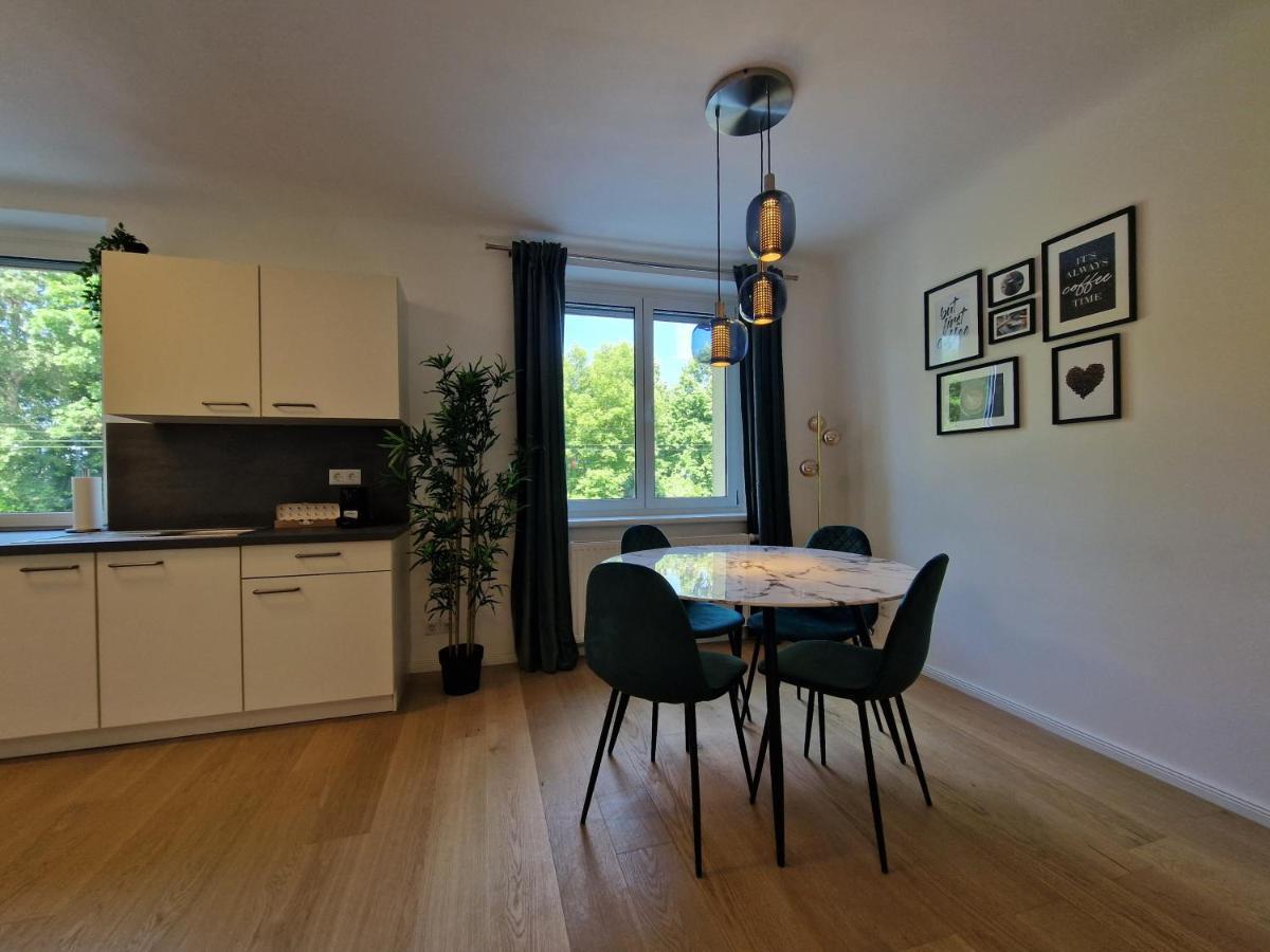 Apartament Feelhome-donau-6 Gaeste-wifi-smart Tv *